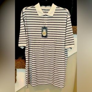 Men’s BRAND NEW Size Large Short Sleeve Shirt.  #855